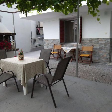 Anastasia' S Guest House Неос Мармарас Екстериор снимка