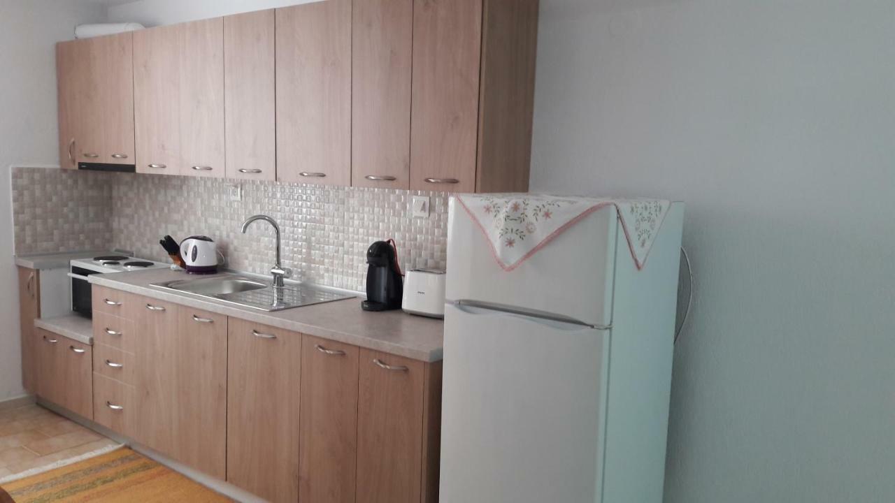 Anastasia' S Guest House Неос Мармарас Екстериор снимка