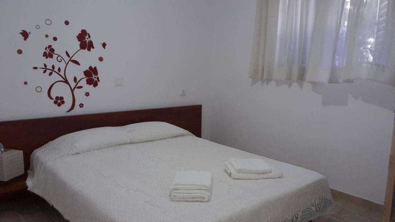 Anastasia' S Guest House Неос Мармарас Екстериор снимка