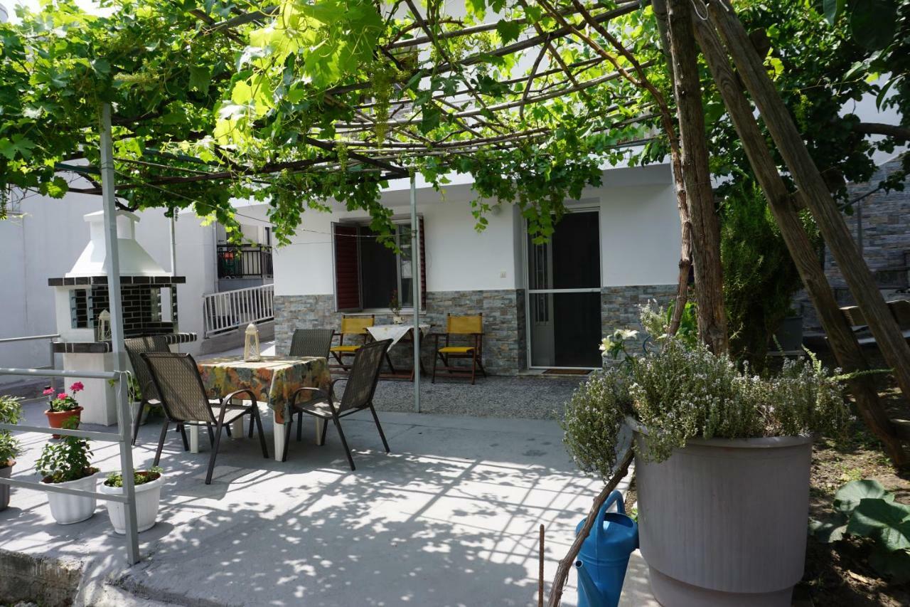 Anastasia' S Guest House Неос Мармарас Екстериор снимка